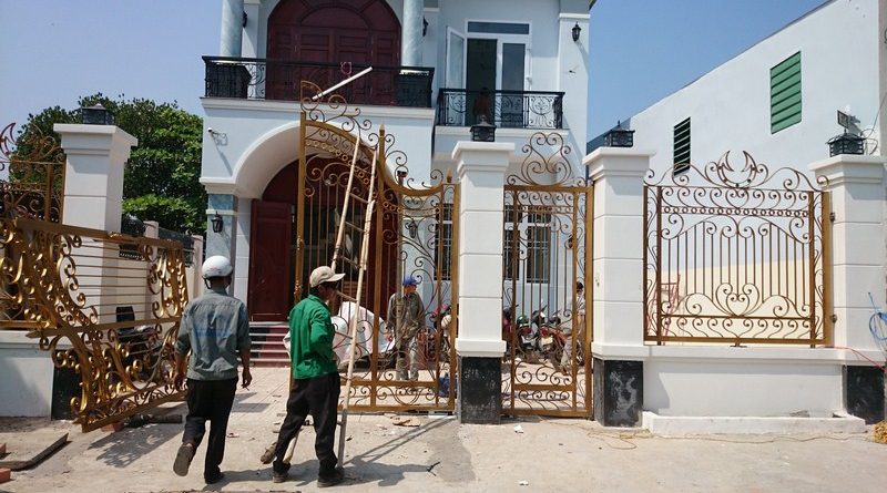 Sửa cửa sắt tại nhà